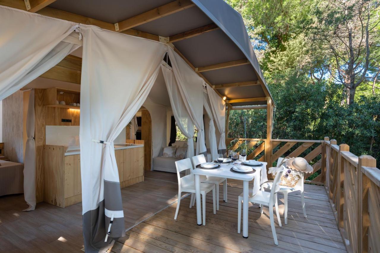 Camping Il Capannino Glamping Village Marina Di Bibbona Kültér fotó