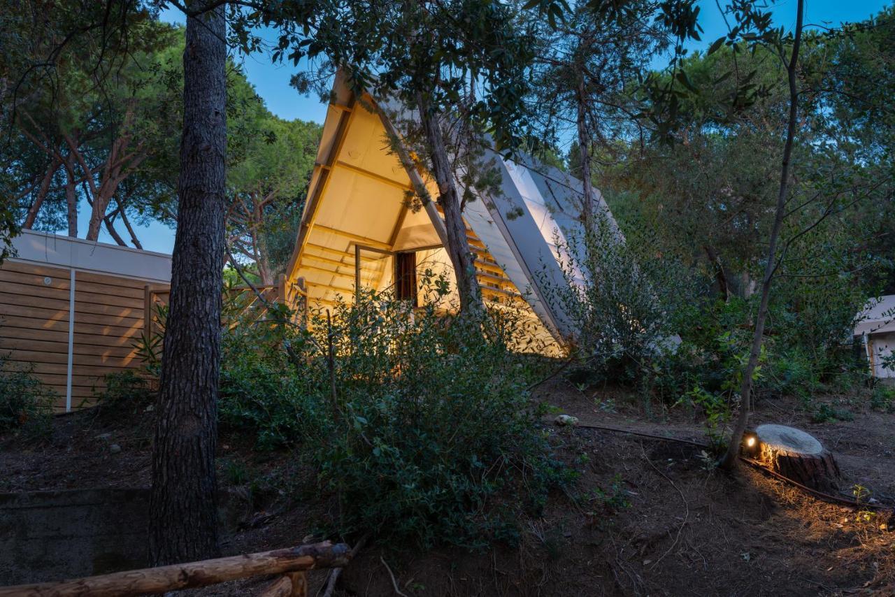 Camping Il Capannino Glamping Village Marina Di Bibbona Kültér fotó